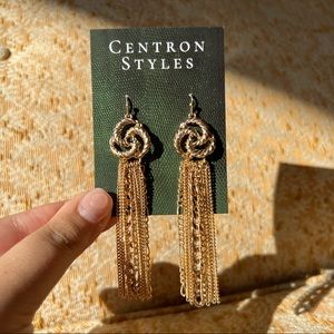 Chain drop EARRINGS